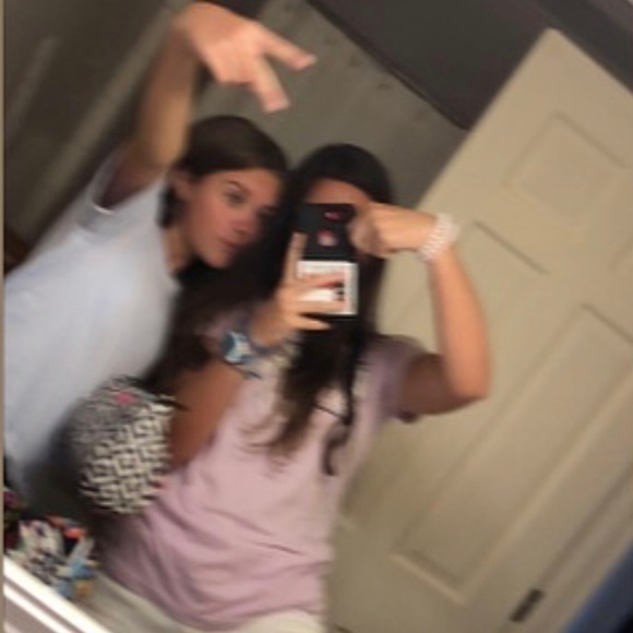 Meet your Posher, Julia - Picture 1 of 1